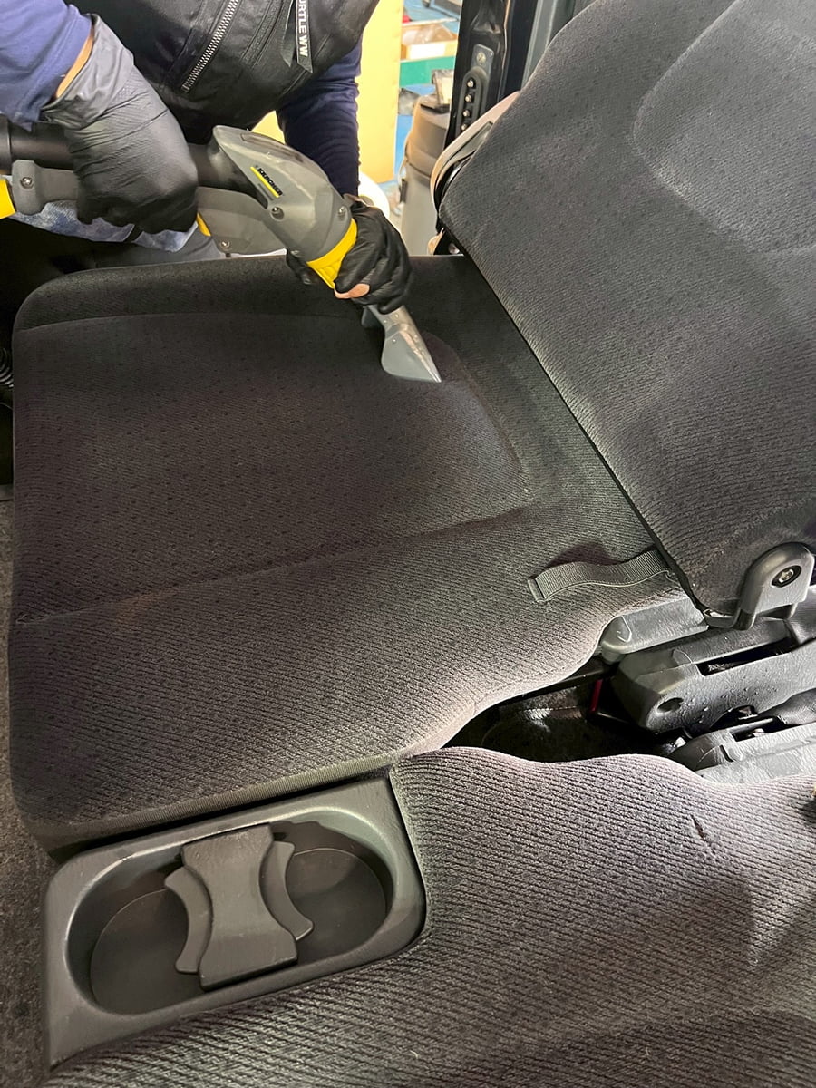 運転席集中クリーニング